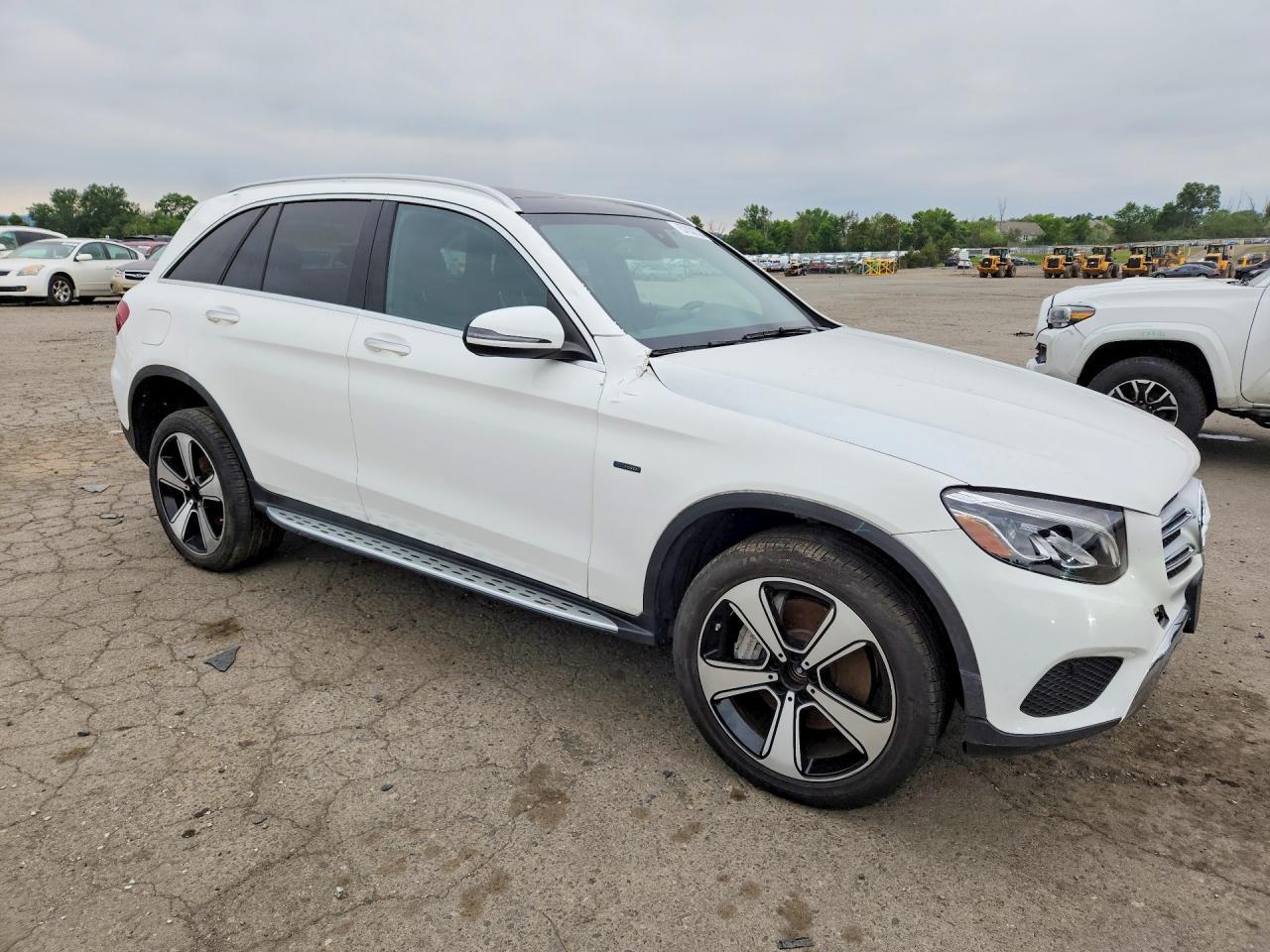 2019 Mercedes-Benz Glc 350E - Фото 4