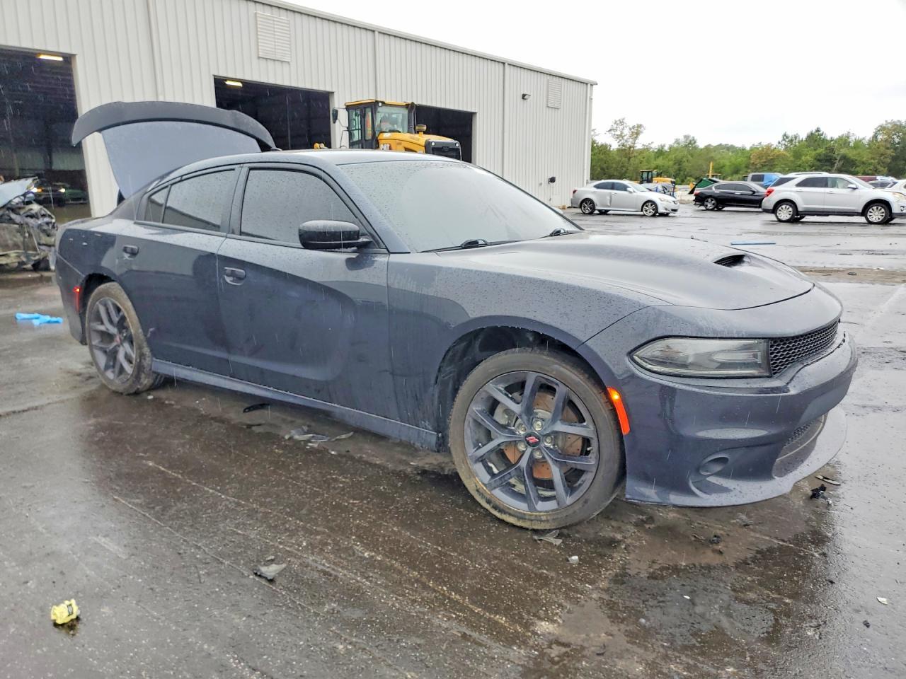 2018 Dodge Charger R - Image 4