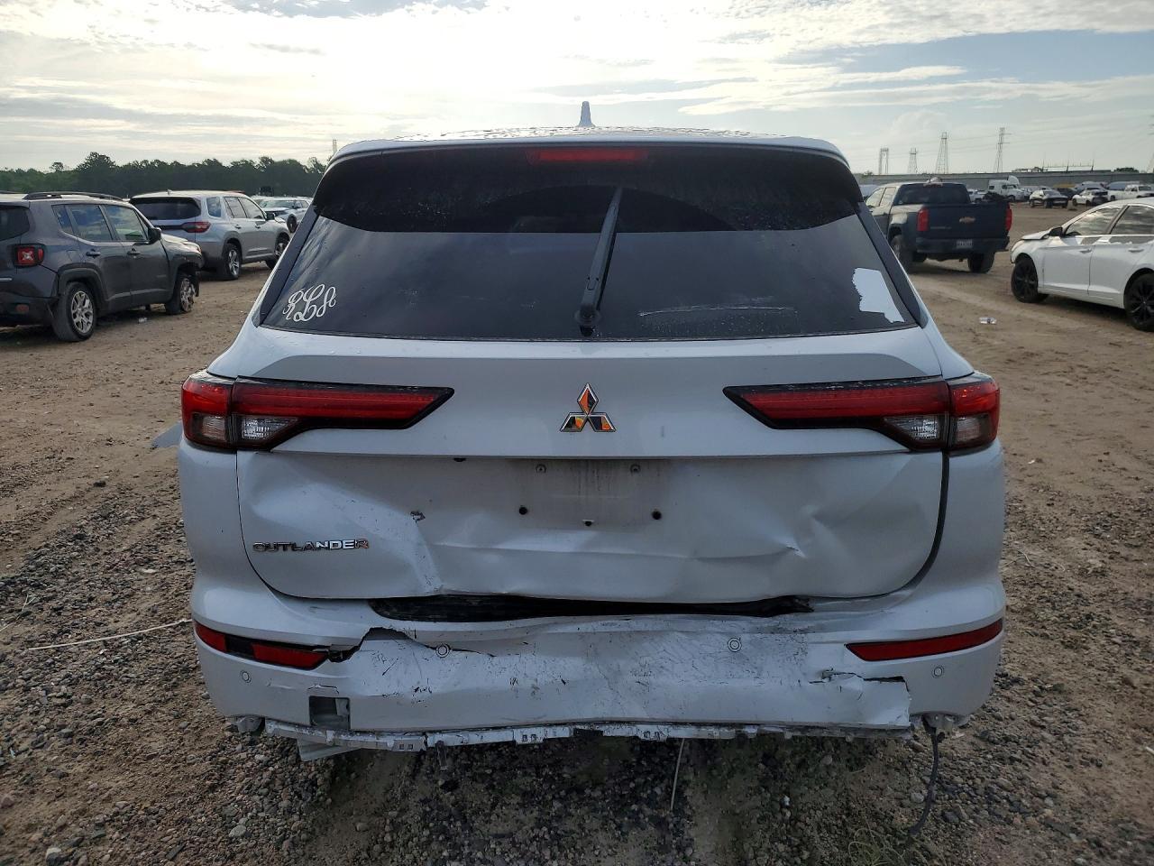 2022 Mitsubishi Outlander Se - Image 6