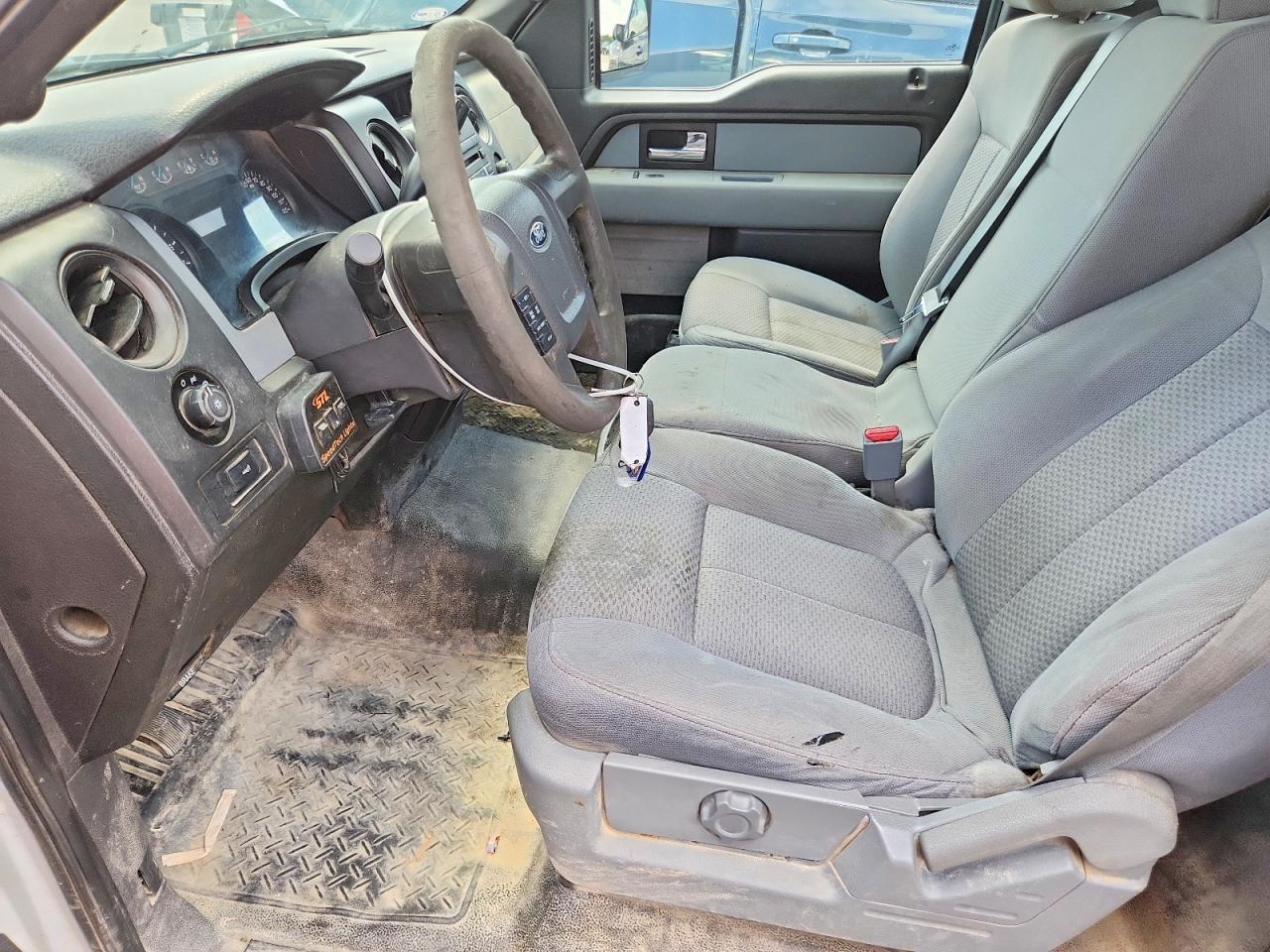 2014 Ford F150 - Image 7