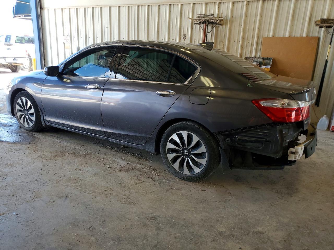 2015 Honda Accord Touring Hybrid - Фото 2