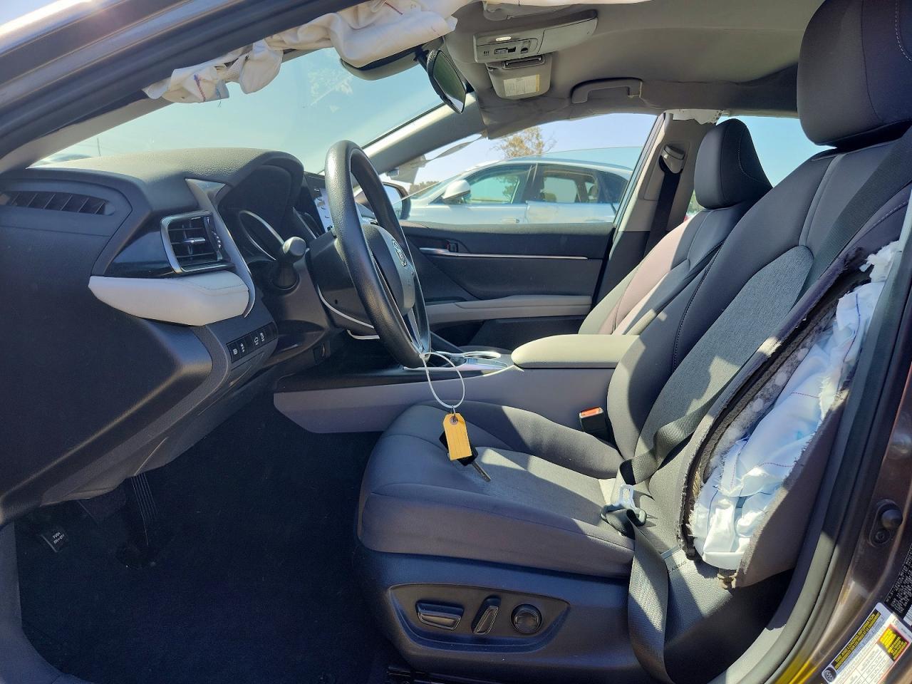 2024 Toyota Camry Le - Фото 7