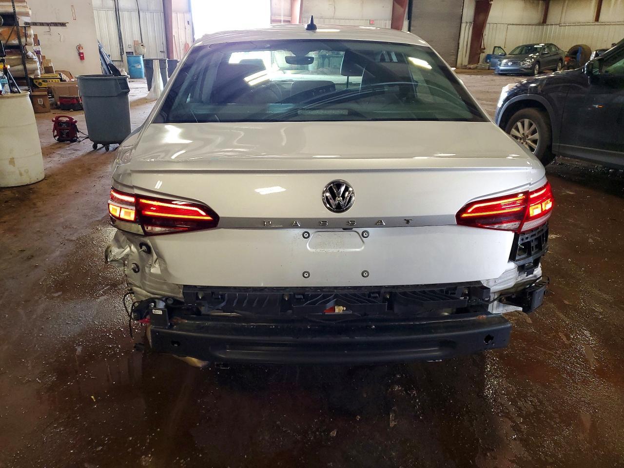 2021 Volkswagen Passat Se - Фото 6