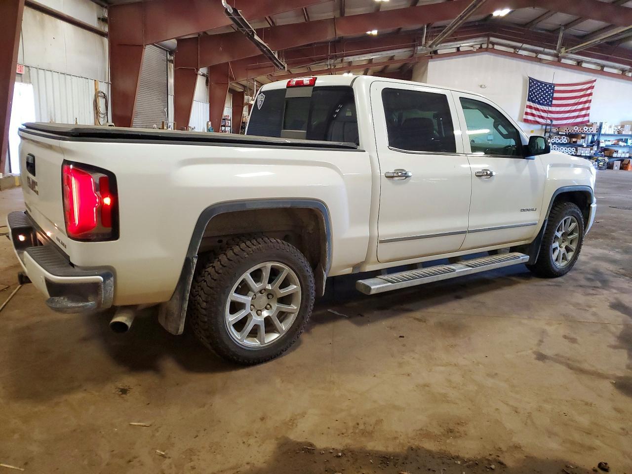 2017 GMC Sierra K1500 Denali - Image 3