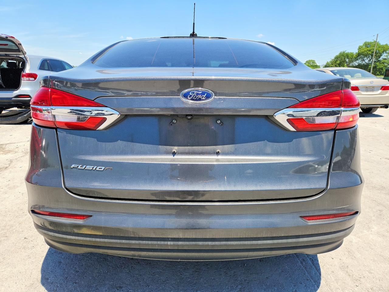 2019 Ford Fusion S - Фото 6