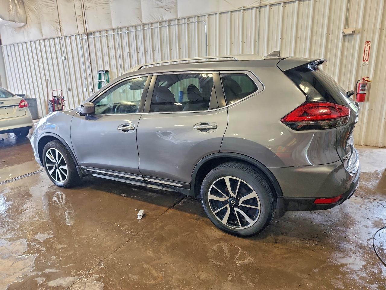 2020 Nissan Rogue Sl - Image 2