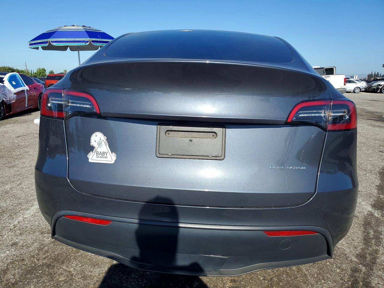 2023 Tesla Model Y - Фото 6