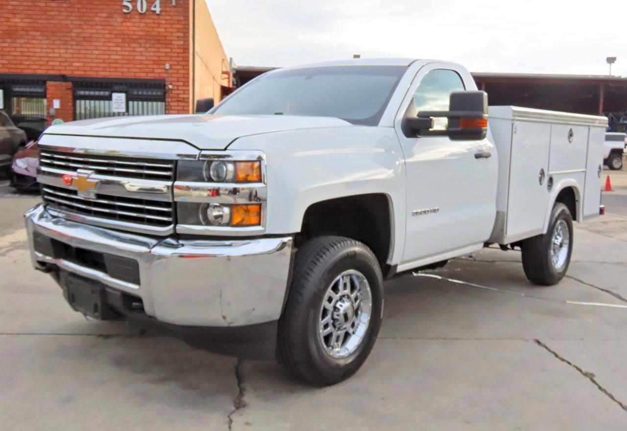 2018 Chevrolet Silverado C2500 Heavy Duty - Фото 2