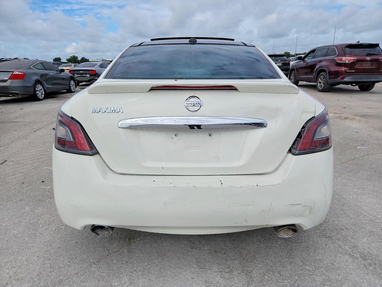 2012 Nissan Maxima 3.5 S - Image 6