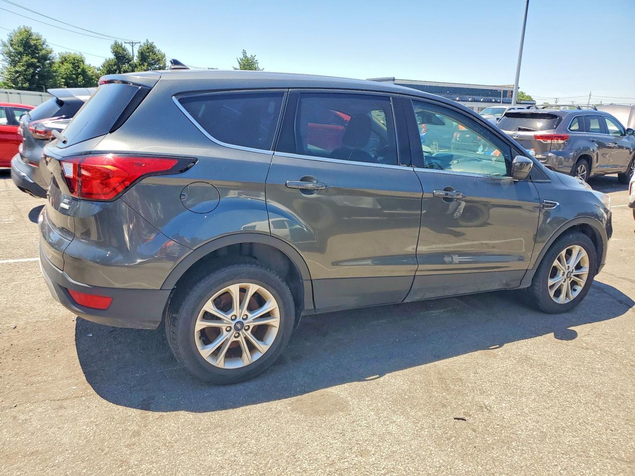 2019 Ford Escape Se - Image 3