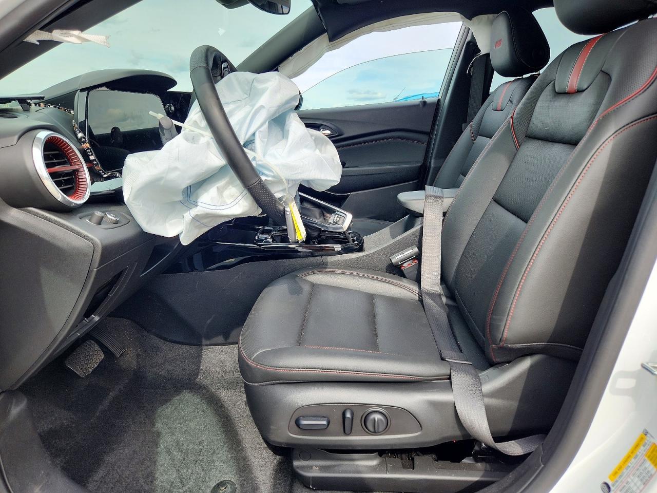 2025 Chevrolet Trax 2Rs - Image 7