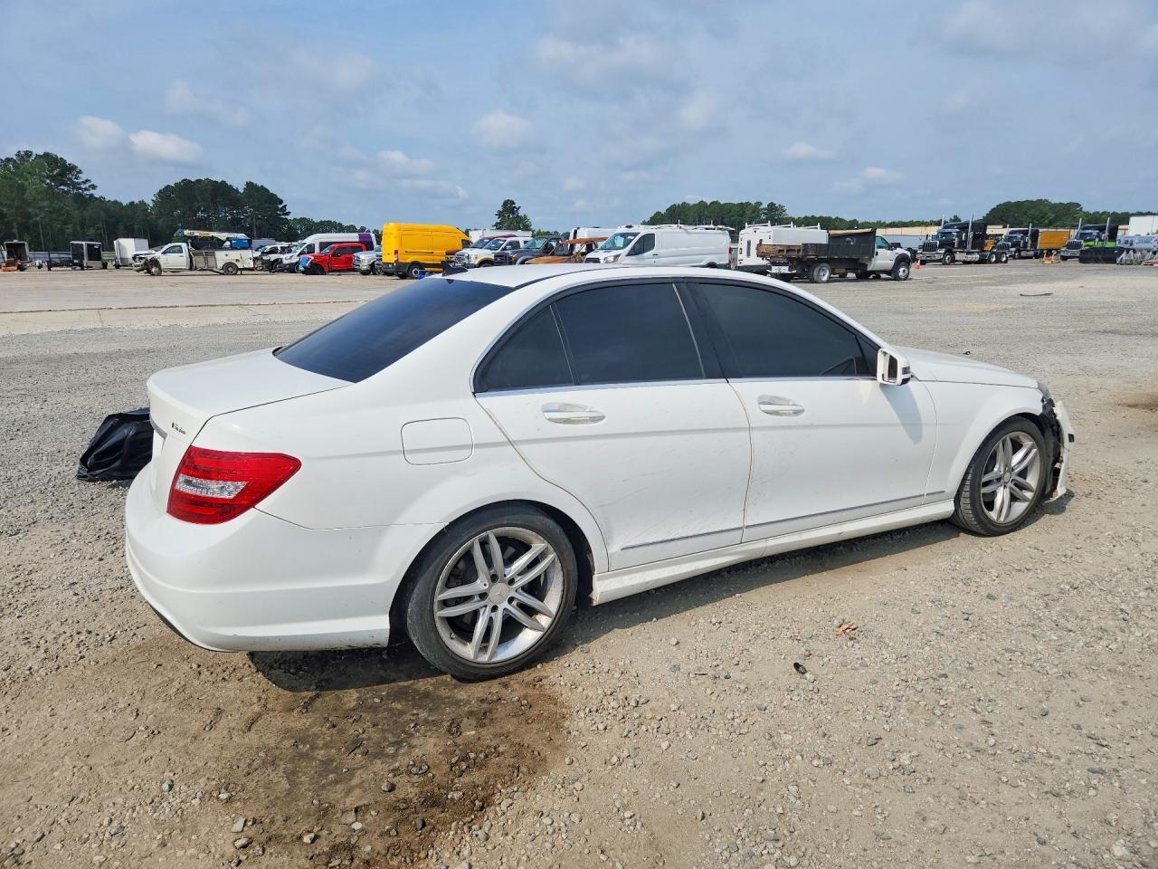 2013 Mercedes-Benz C 250 - Image 3