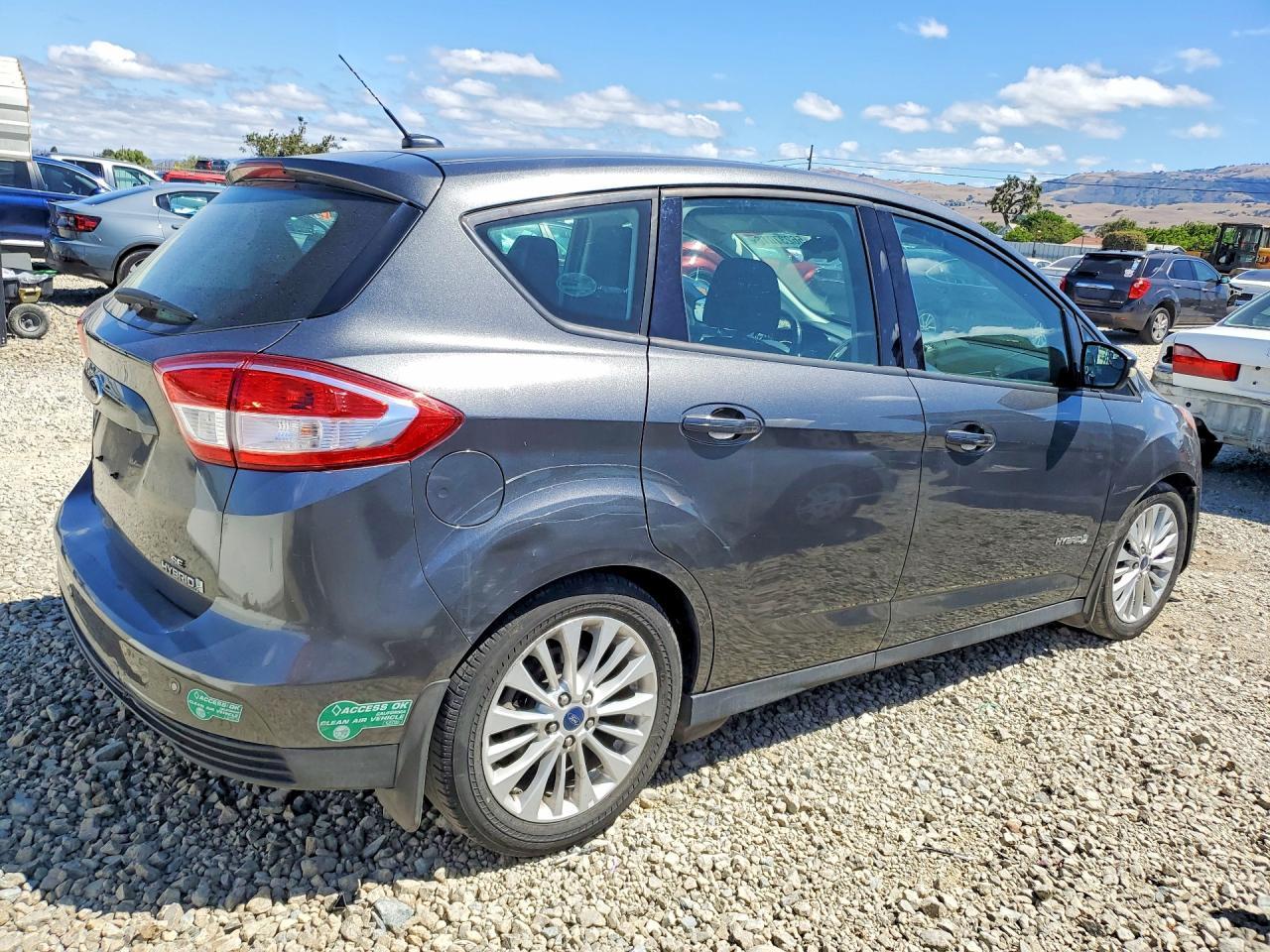 2017 Ford C-Max Se - Фото 3
