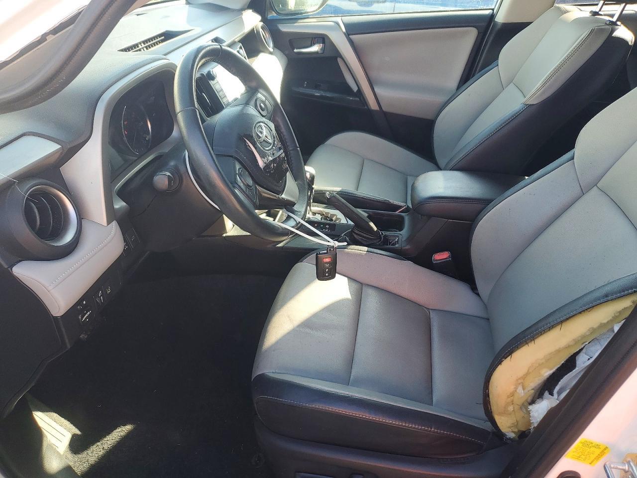 2017 Toyota Rav4 Limited - Фото 7