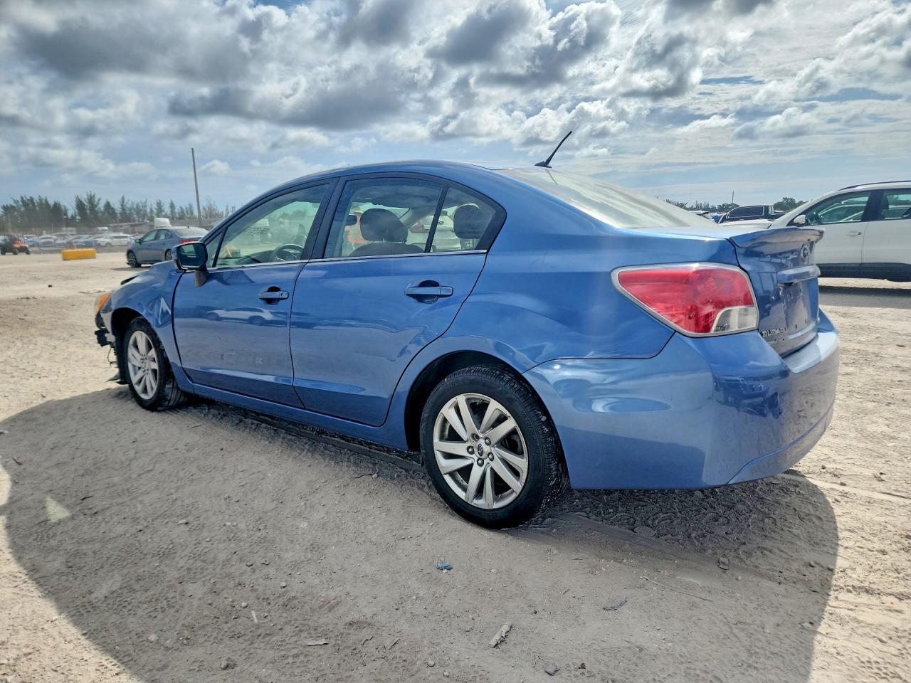 2016 Subaru Impreza Premium - Фото 2