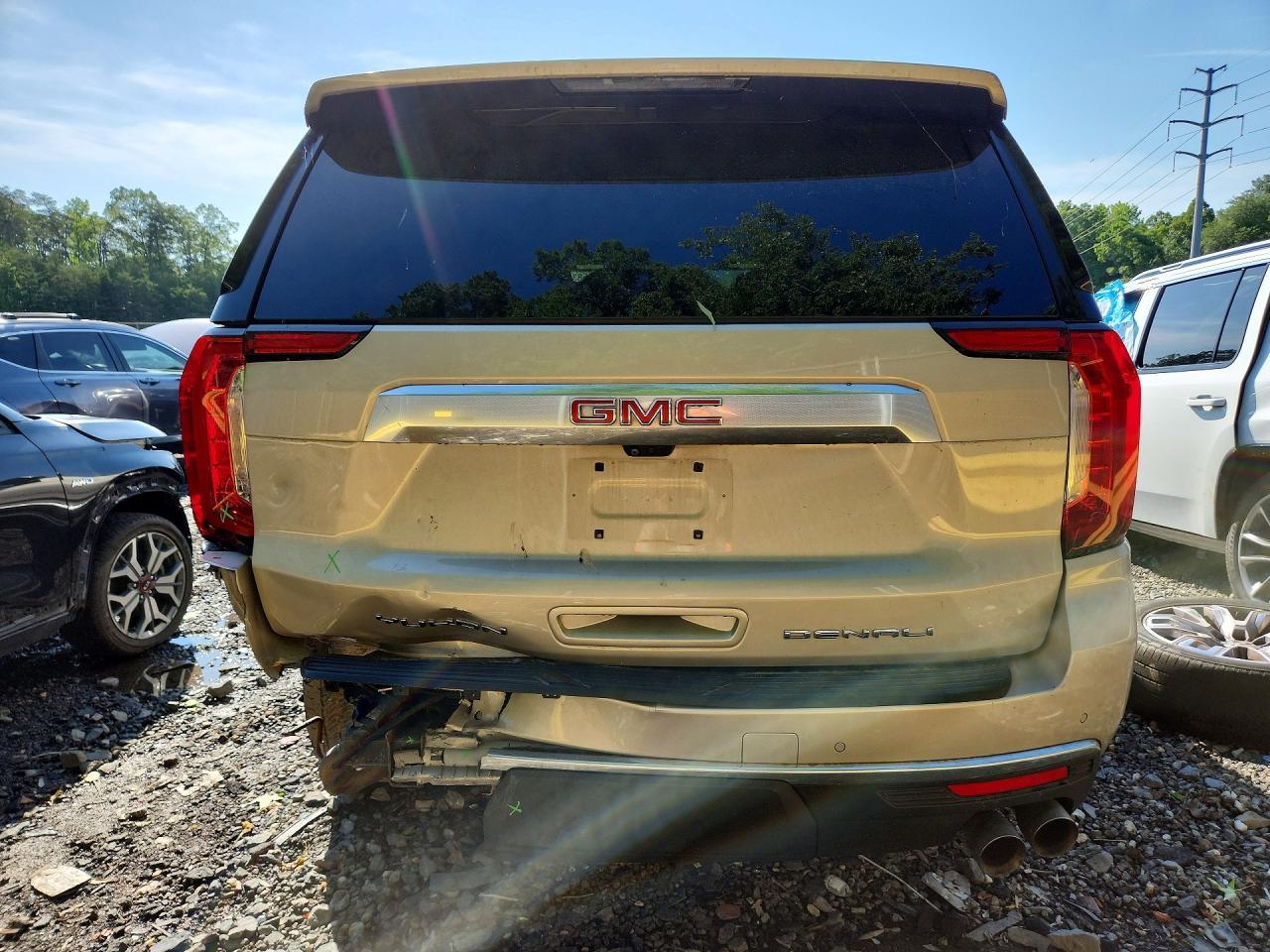 2021 GMC Yukon Denali - Image 6