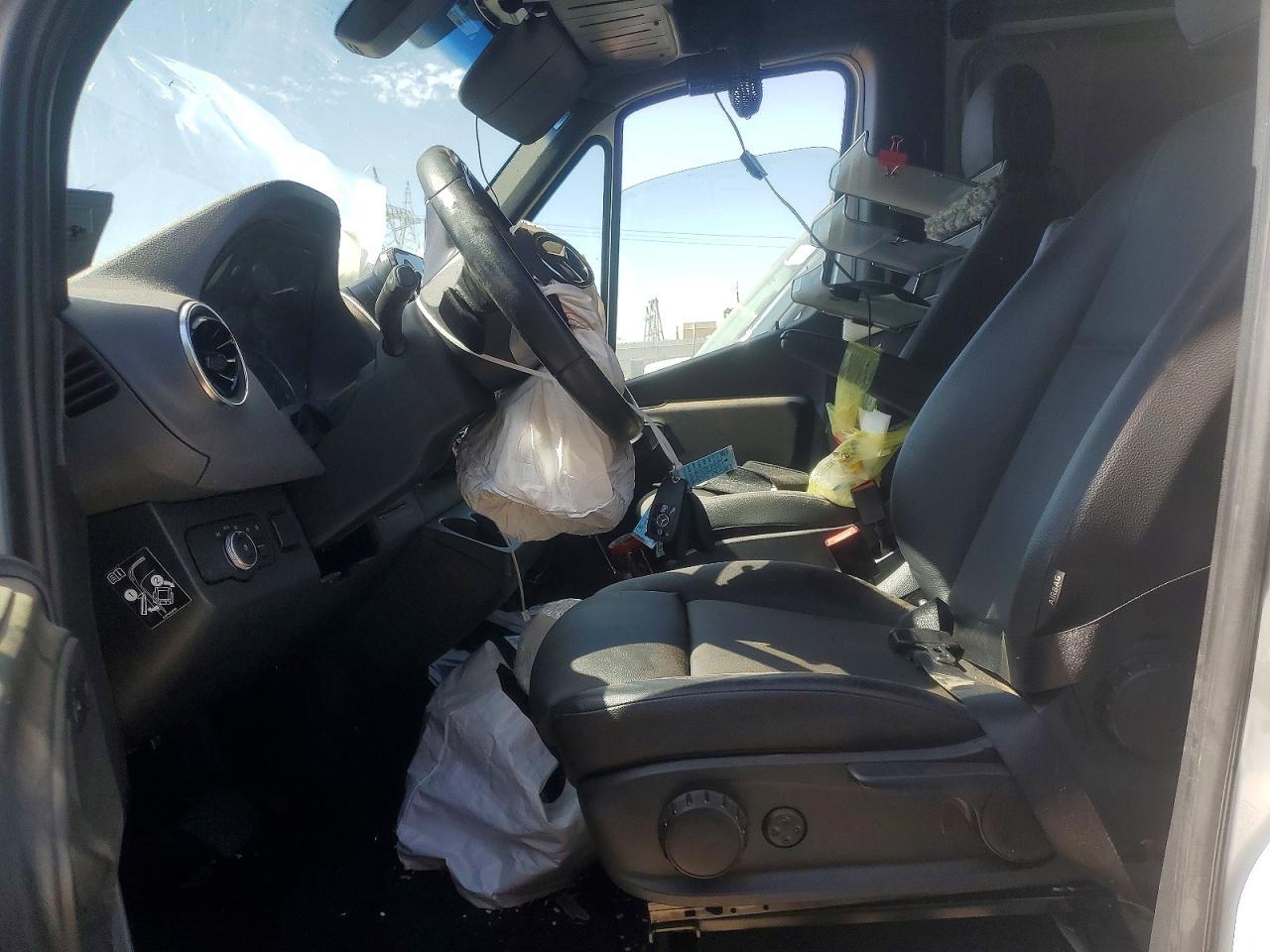 2025 Mercedes Benz Sprinter 2500 Delivery Van - Image 7