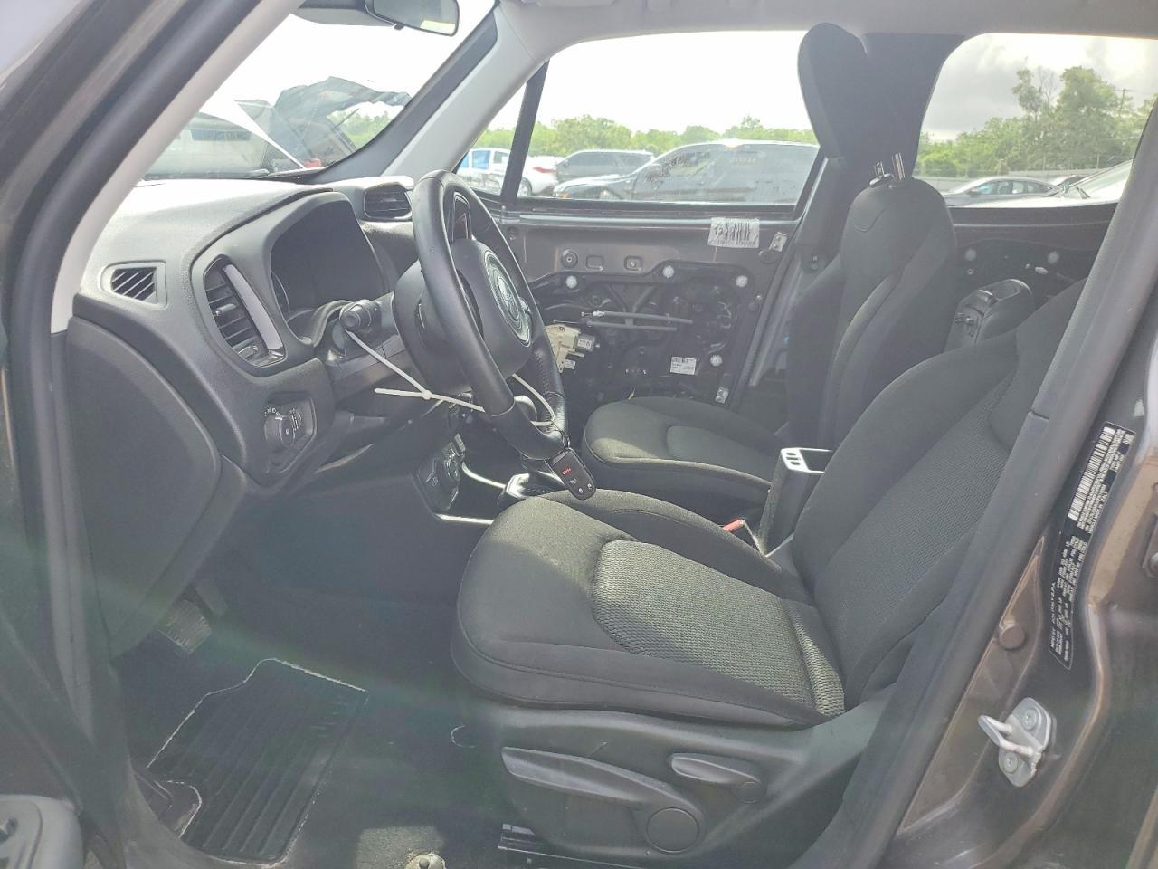 2019 Jeep Renegade Latitude - Фото 7