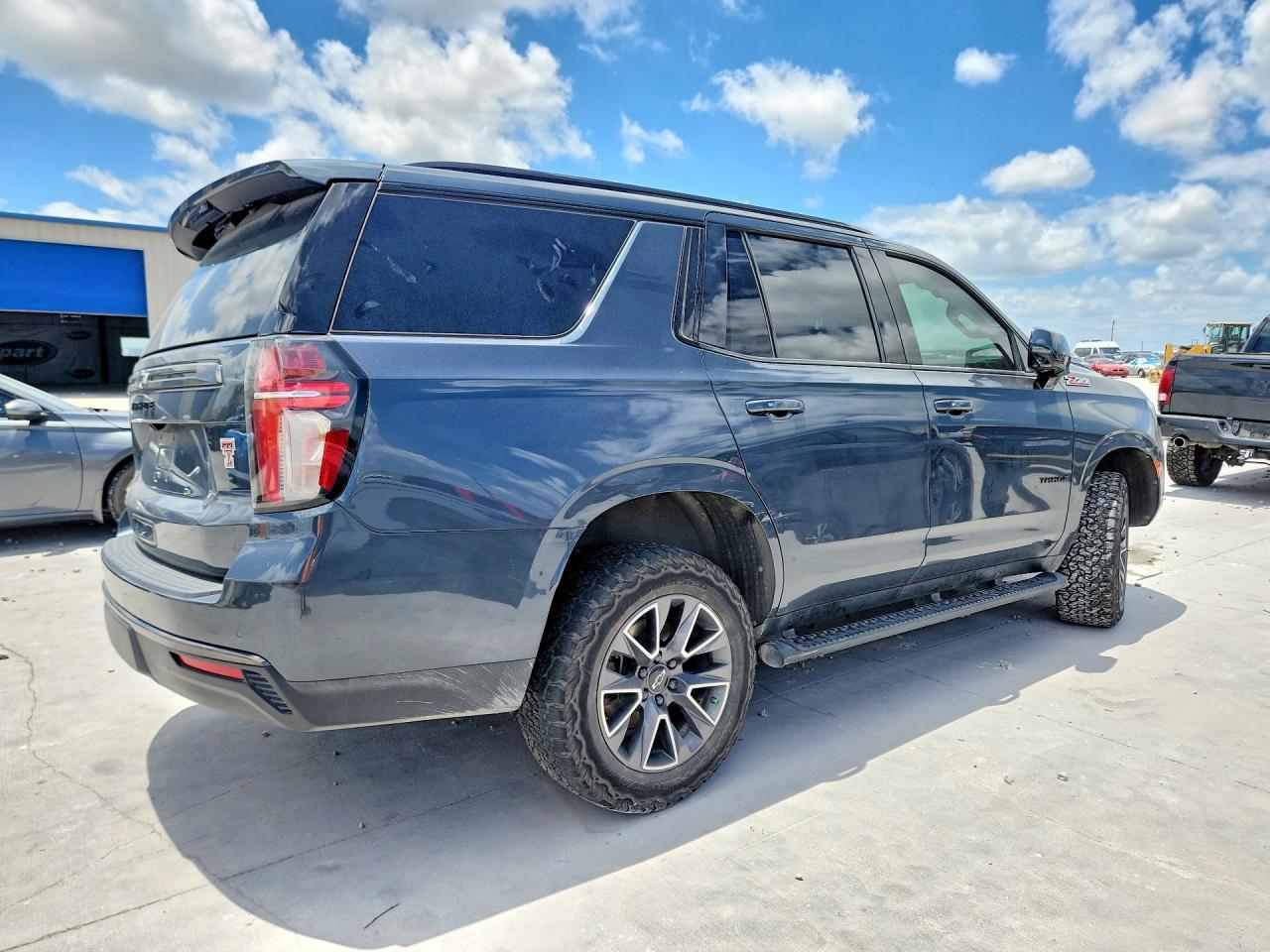 2021 Chevrolet Tahoe K1500 Z71 - Фото 3