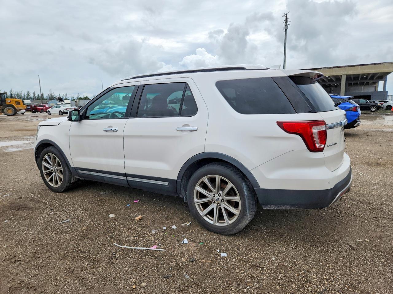 2016 Ford Explorer Limited - Фото 2