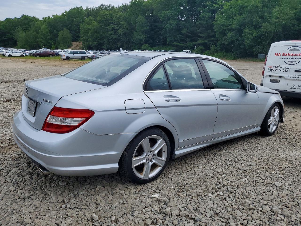 2010 Mercedes-Benz C 300 4Matic - Image 3