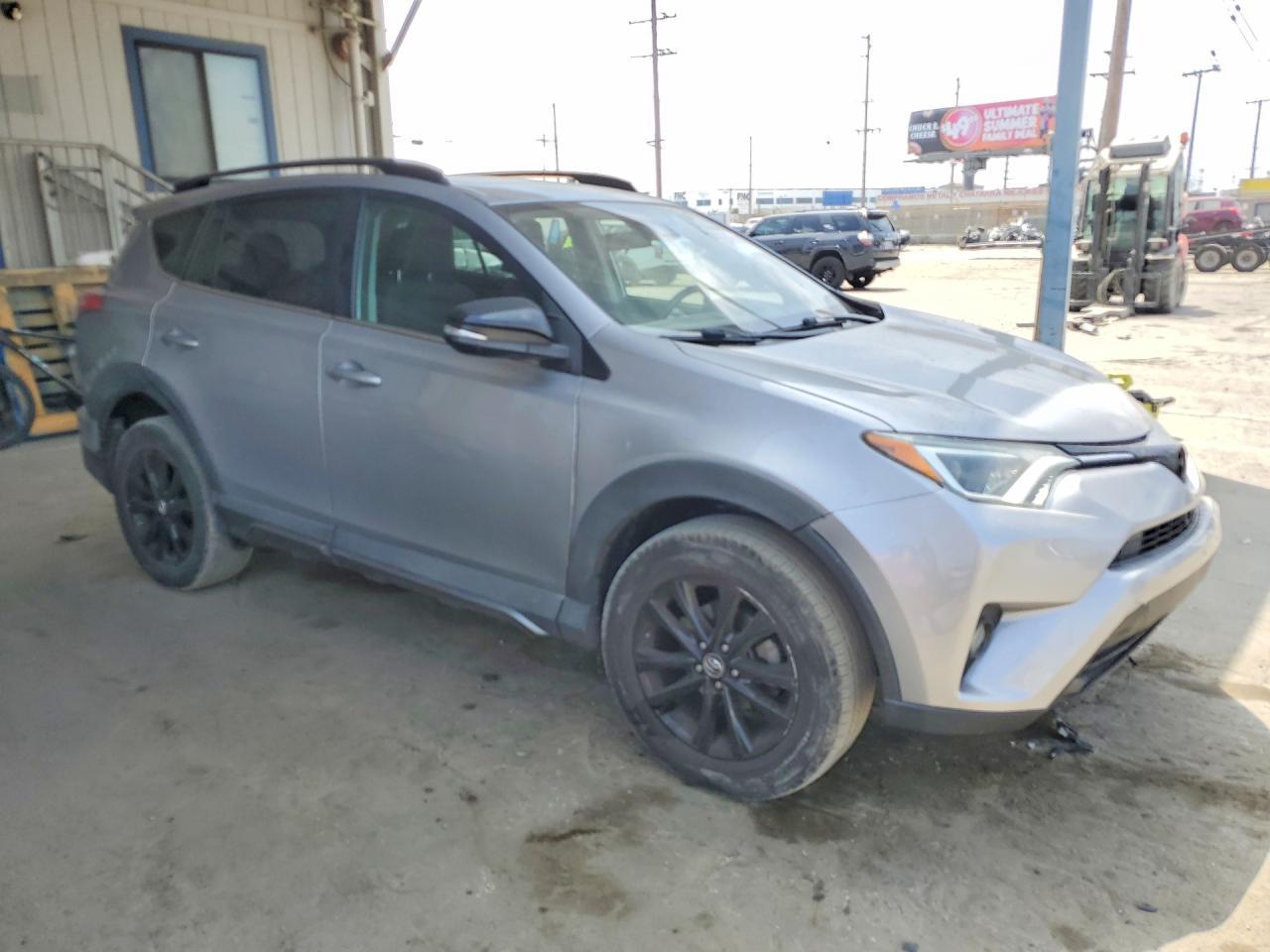 2018 Toyota Rav4 Adventure - Фото 4