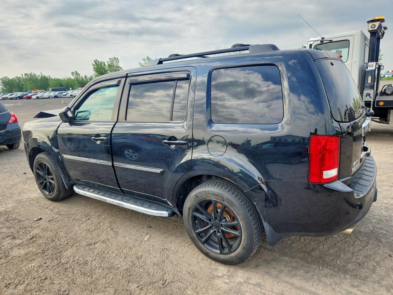 2012 Honda Pilot Touring - Image 2
