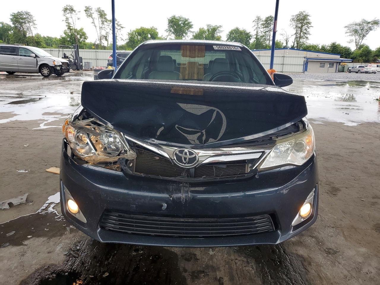 2012 Toyota Camry Xle V6 - Фото 5
