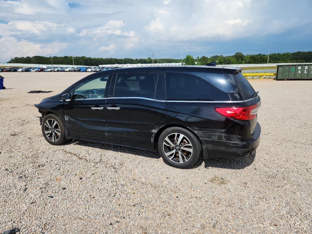 2018 Honda Odyssey Elite - Фото 2
