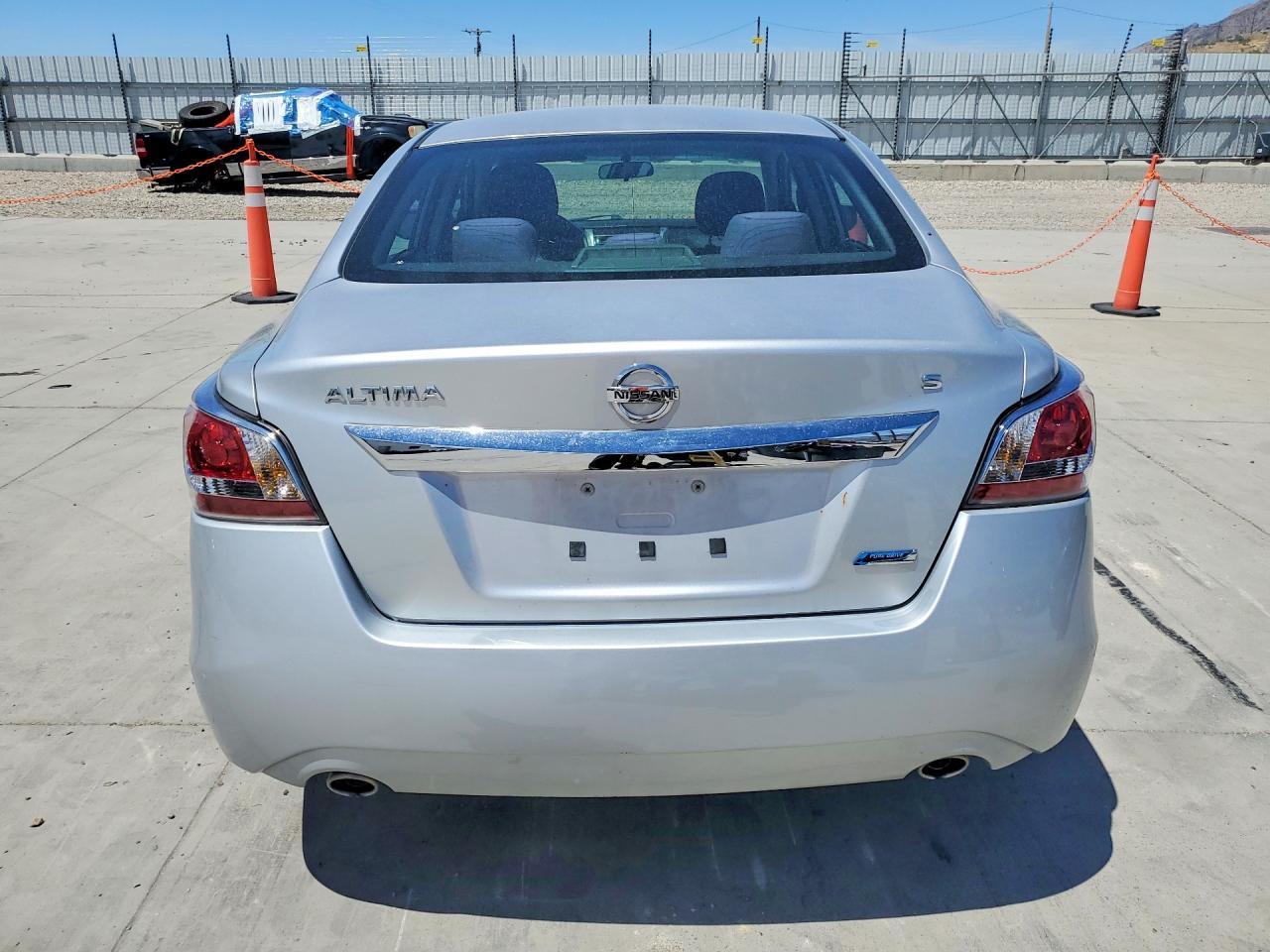 2014 Nissan Altima 2.5 S - Фото 6