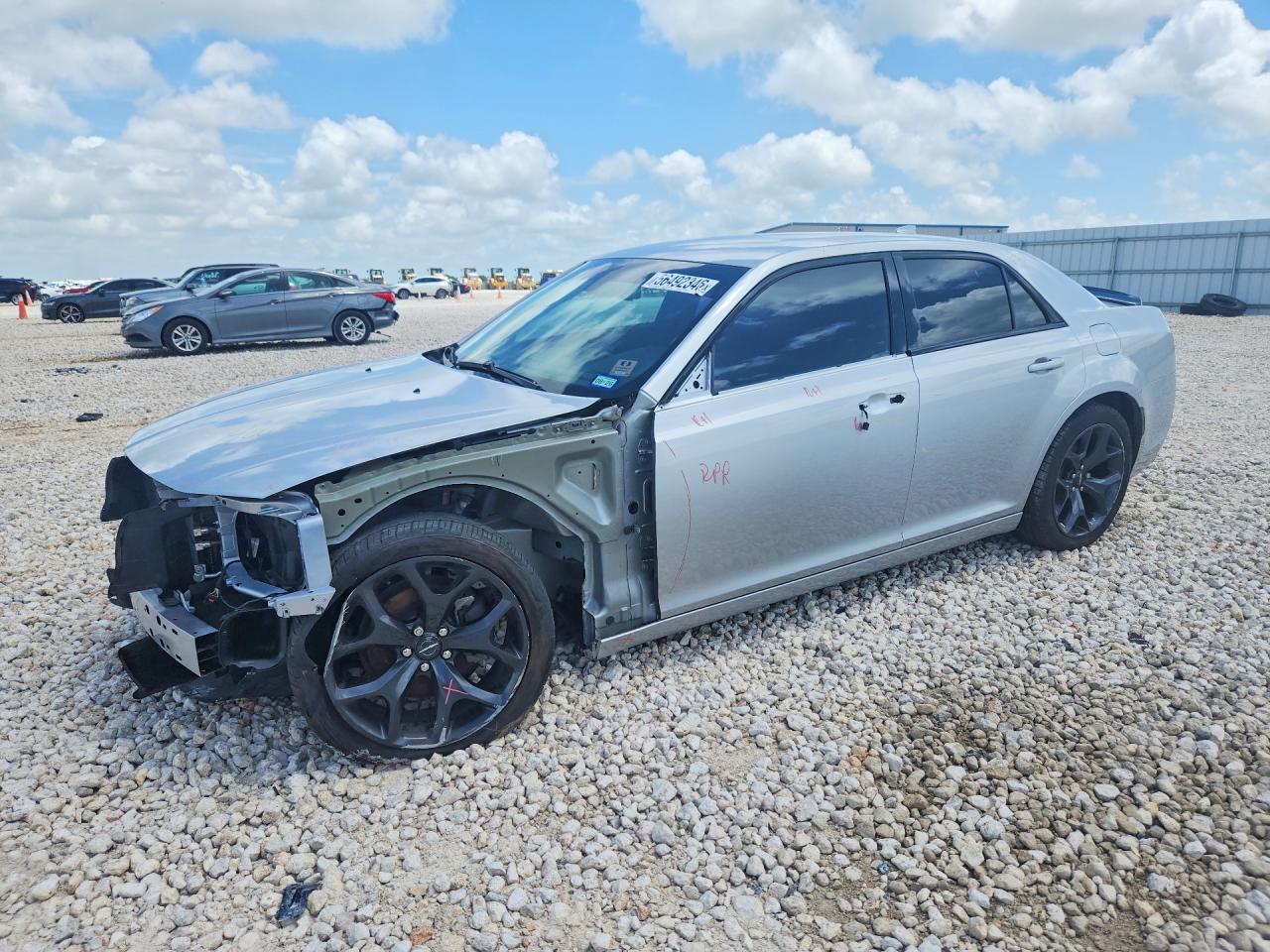 2020 Chrysler 300 Touring