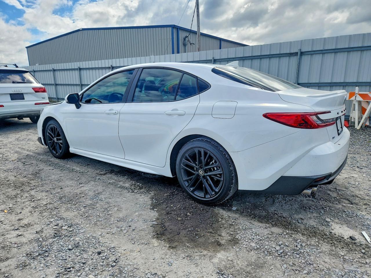 2026 Toyota Camry Se - Фото 2