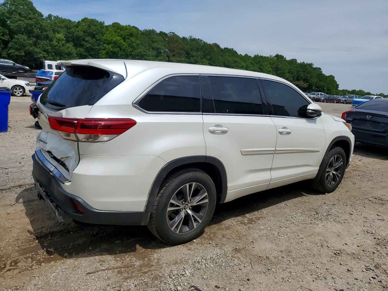 2018 Toyota Highlander Le - Фото 3