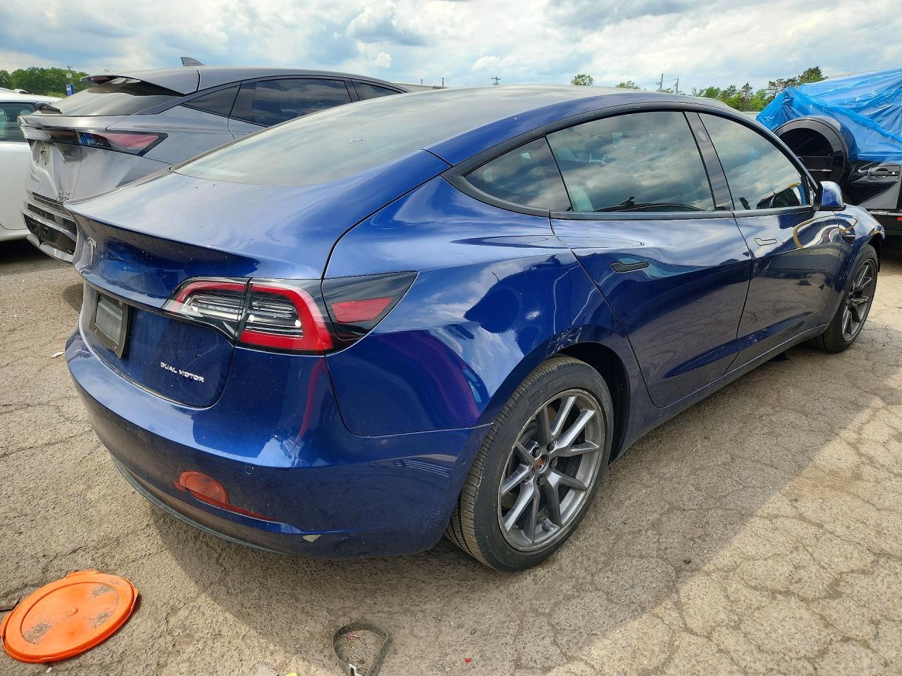 2021 Tesla Model 3 - Фото 3