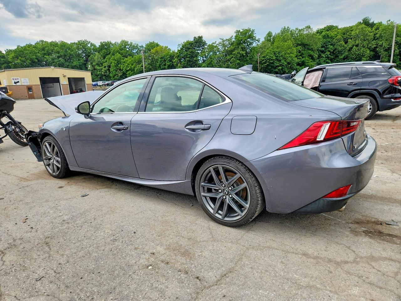 2016 Lexus Is 300 - Фото 2