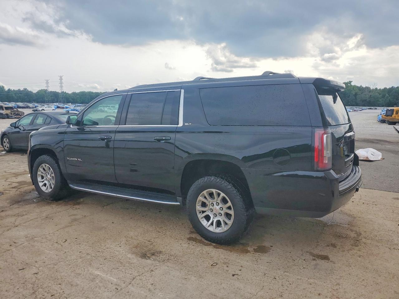 2019 GMC Yukon Xl K1500 Slt - Фото 2