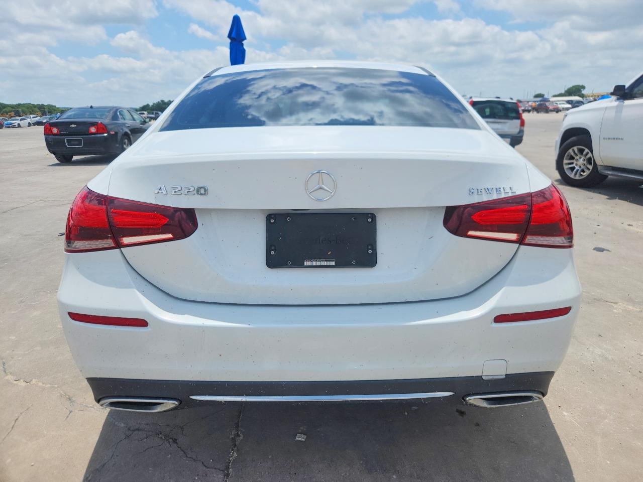 2020 Mercedes-Benz A 220 - Фото 6