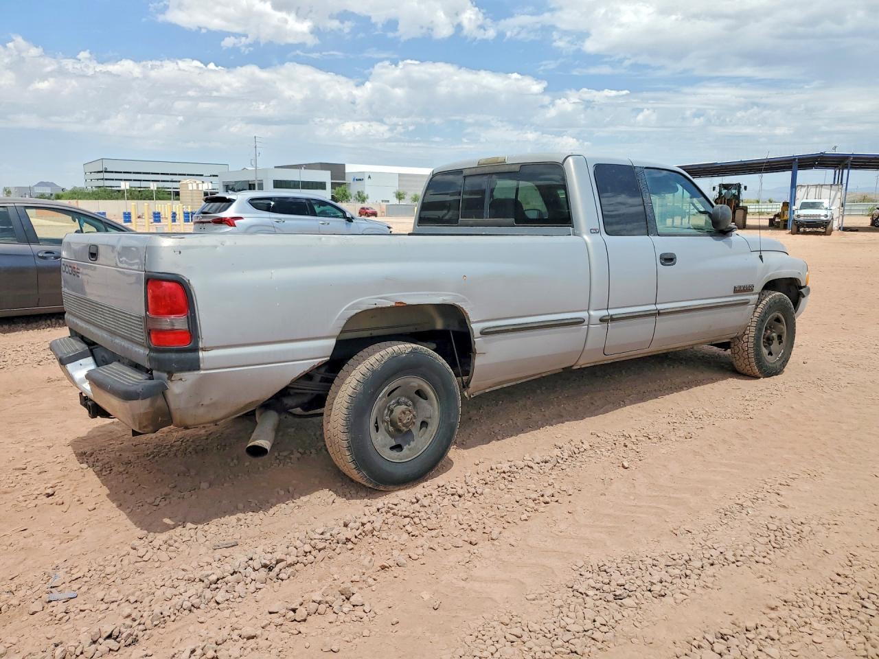 1999 Dodge Ram 2500 - Image 3