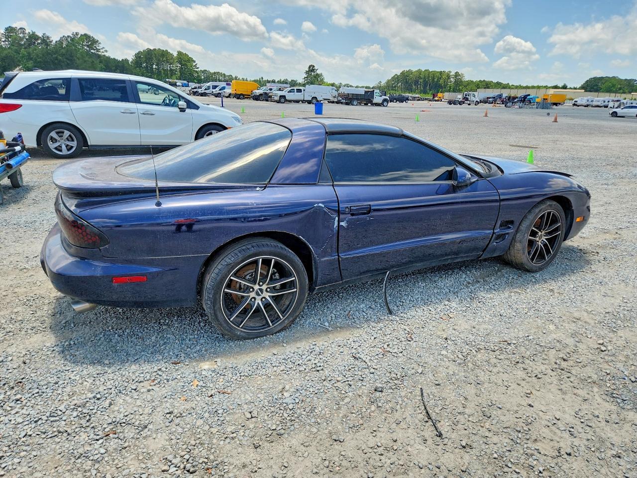 1998 Pontiac Firebird - Фото 3