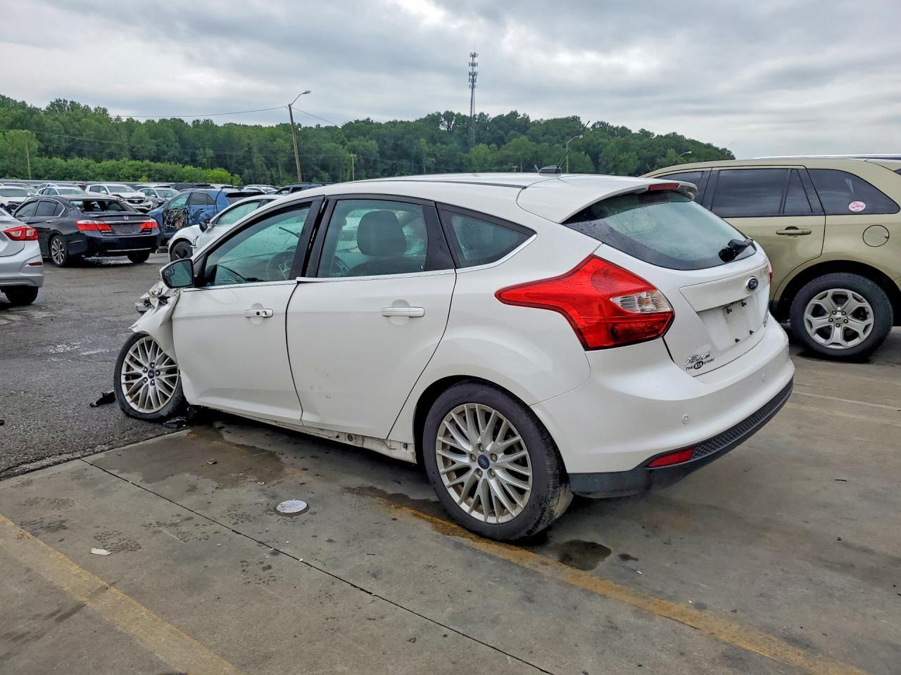 2014 Ford Focus Titanium - Фото 2