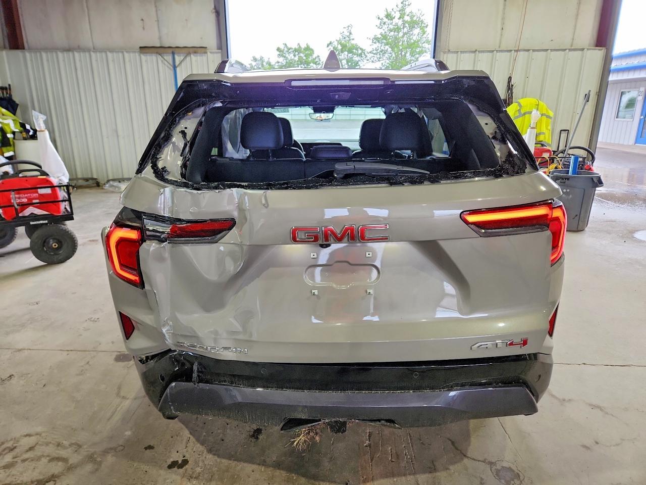 2026 GMC Terrain At4 - Image 6