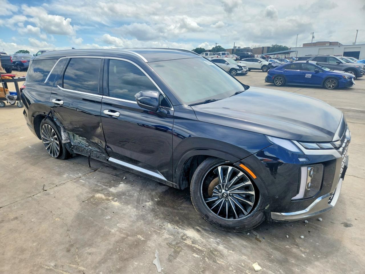 2023 Hyundai Palisade Calligraphy - Image 4