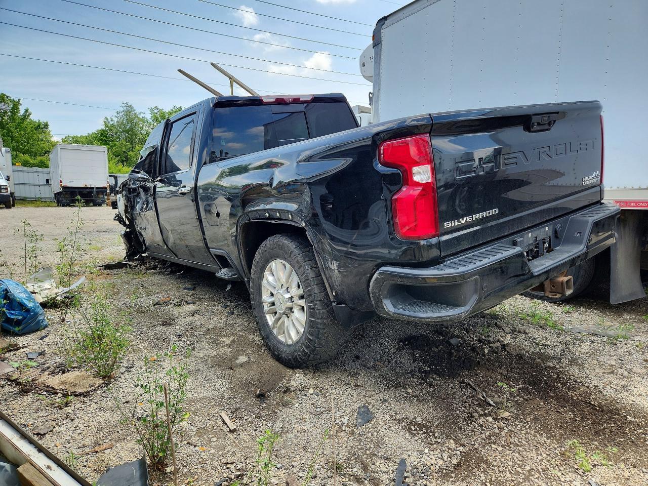 2020 Chevrolet Silverado K3500 High Country - Фото 2