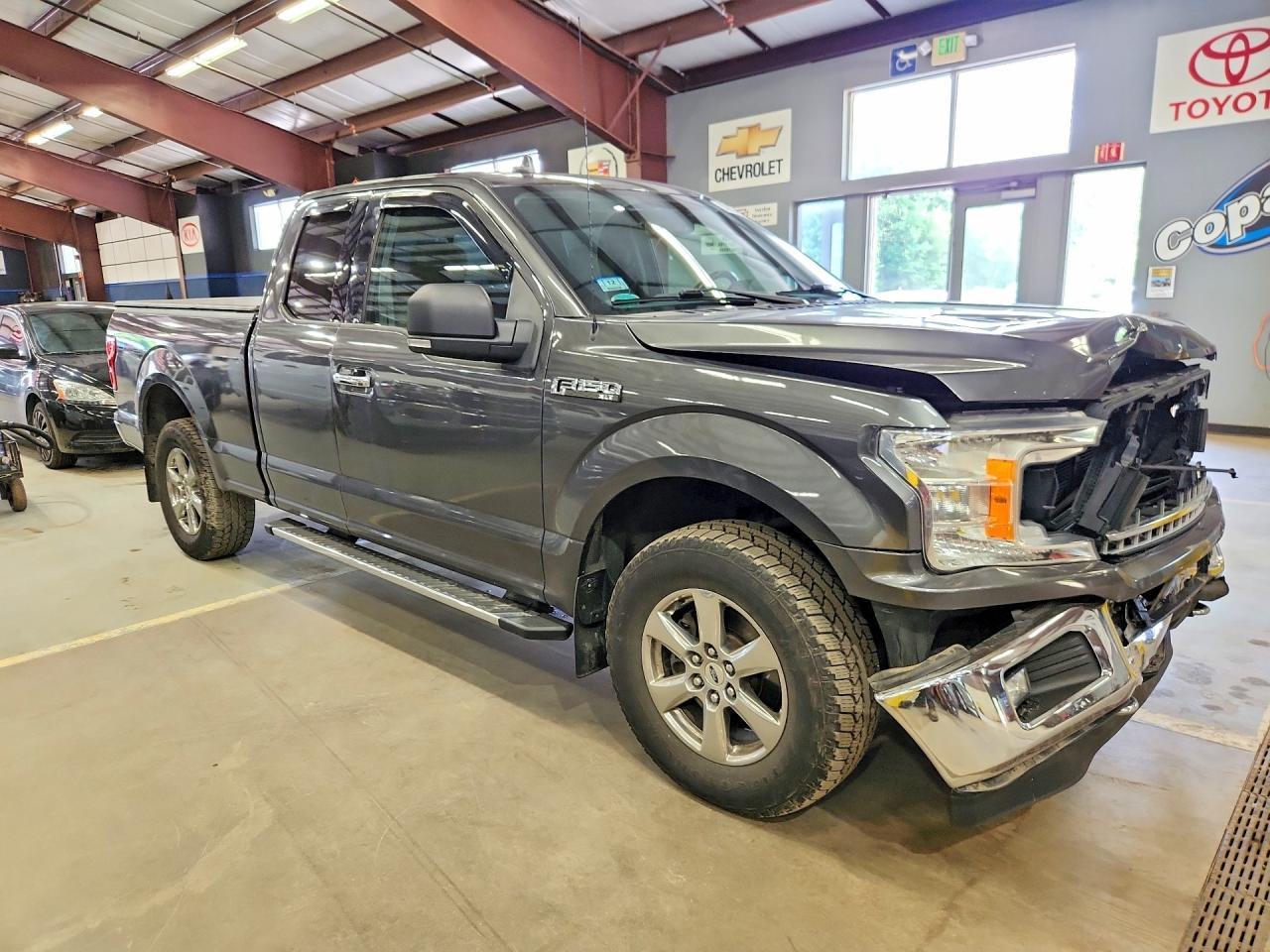 2018 Ford F150 Super Cab - Фото 4