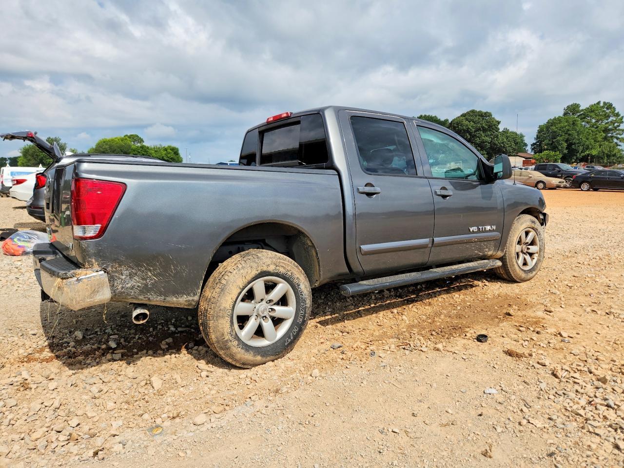 2012 Nissan Titan S - Image 3