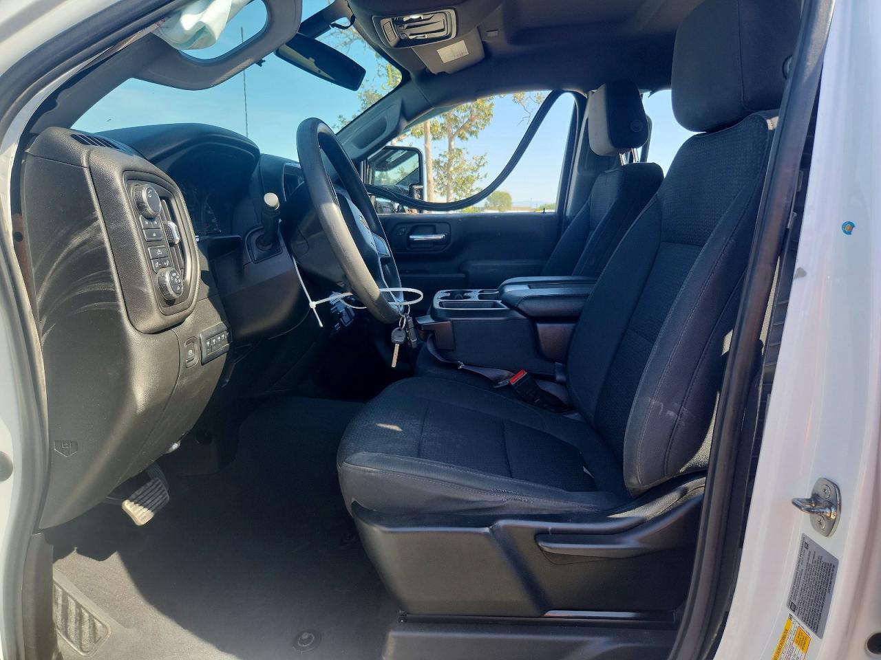 2023 Chevrolet Silverado K2500 Custom - Фото 7