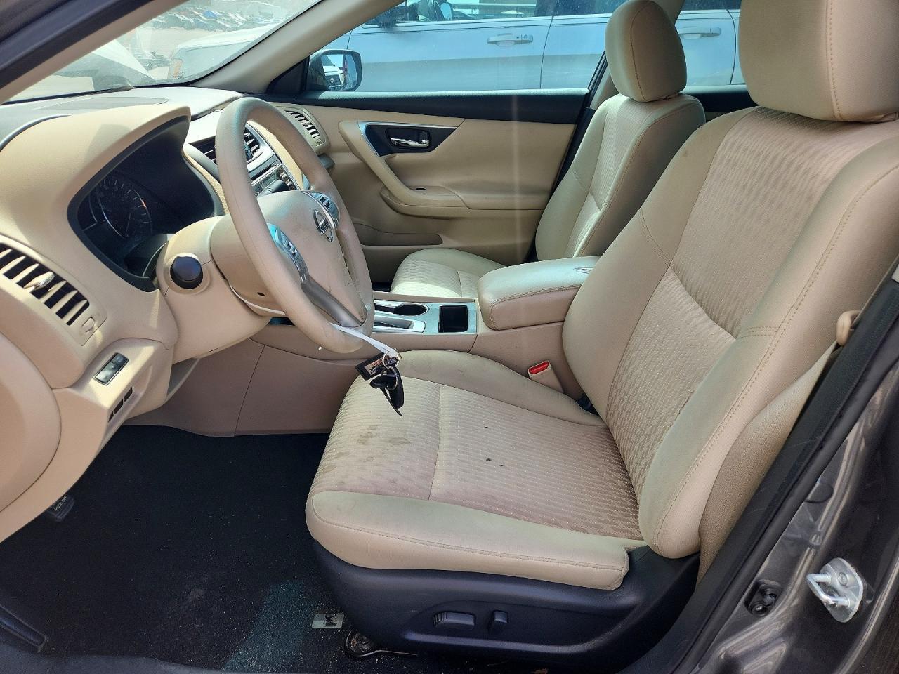 2016 Nissan Altima 2.5 S - Image 7