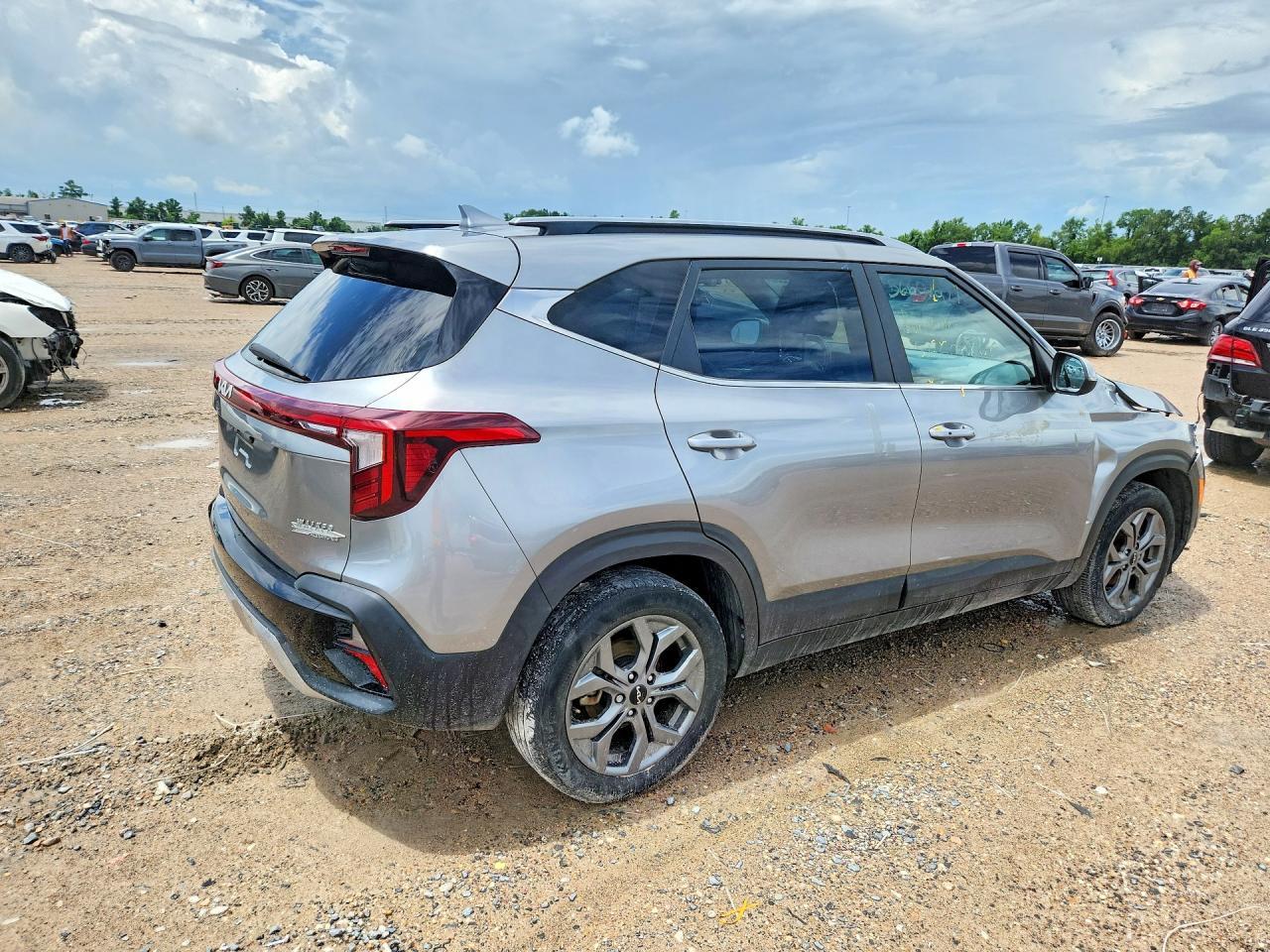 2024 Kia Seltos S - Фото 3