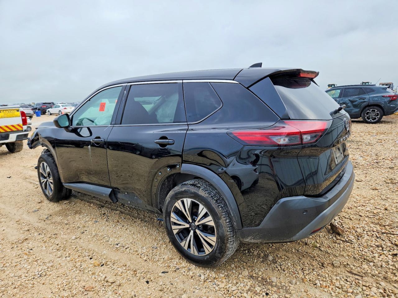 2023 Nissan Rogue Sv - Фото 2