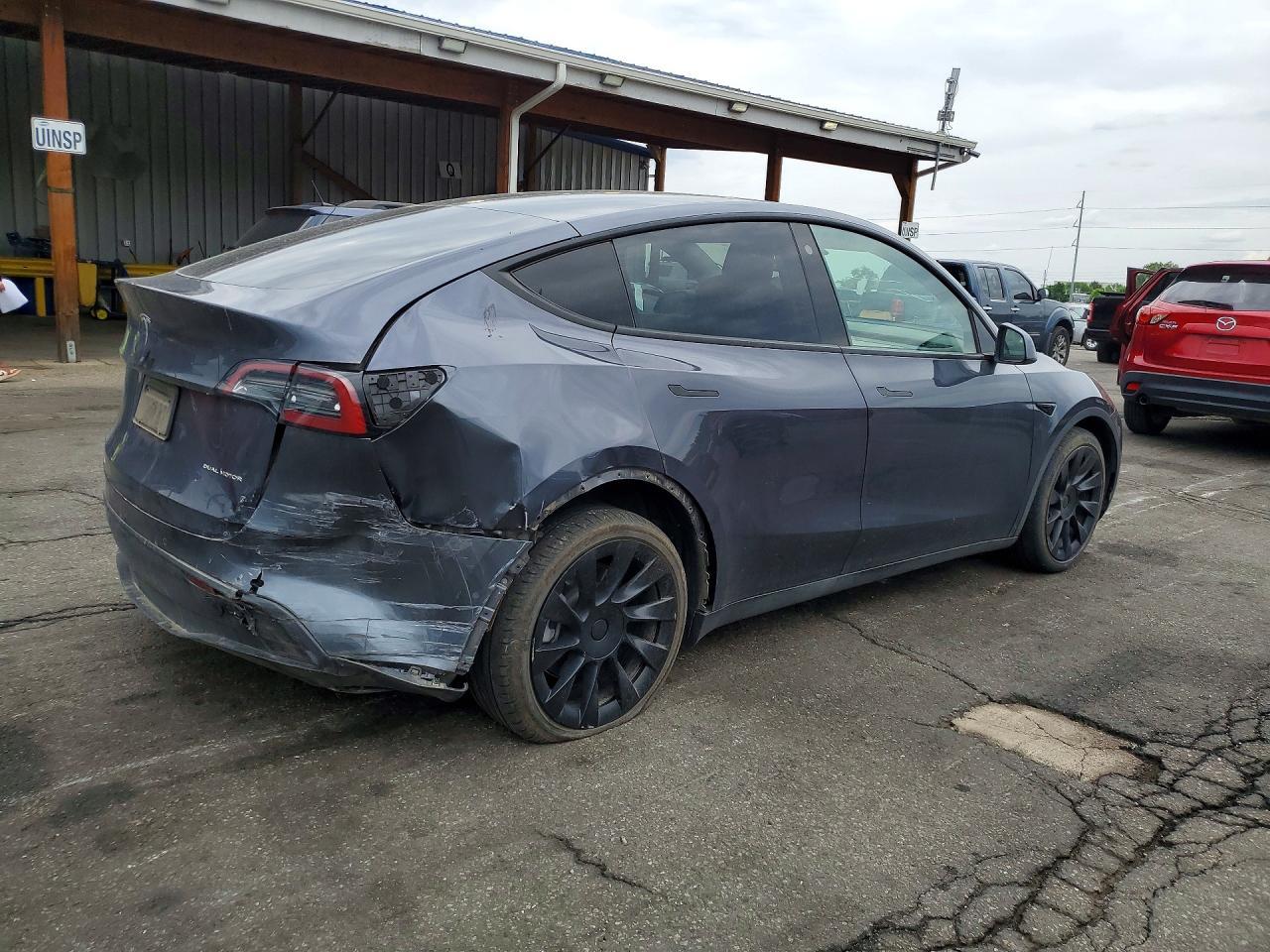2021 Tesla Model Y - Фото 3